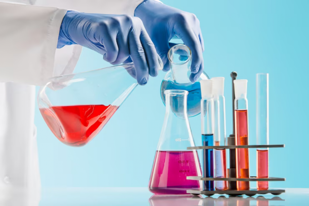 7 Simbol Sifat Bahan Kimia Yang Umum Ditemukan di Lab